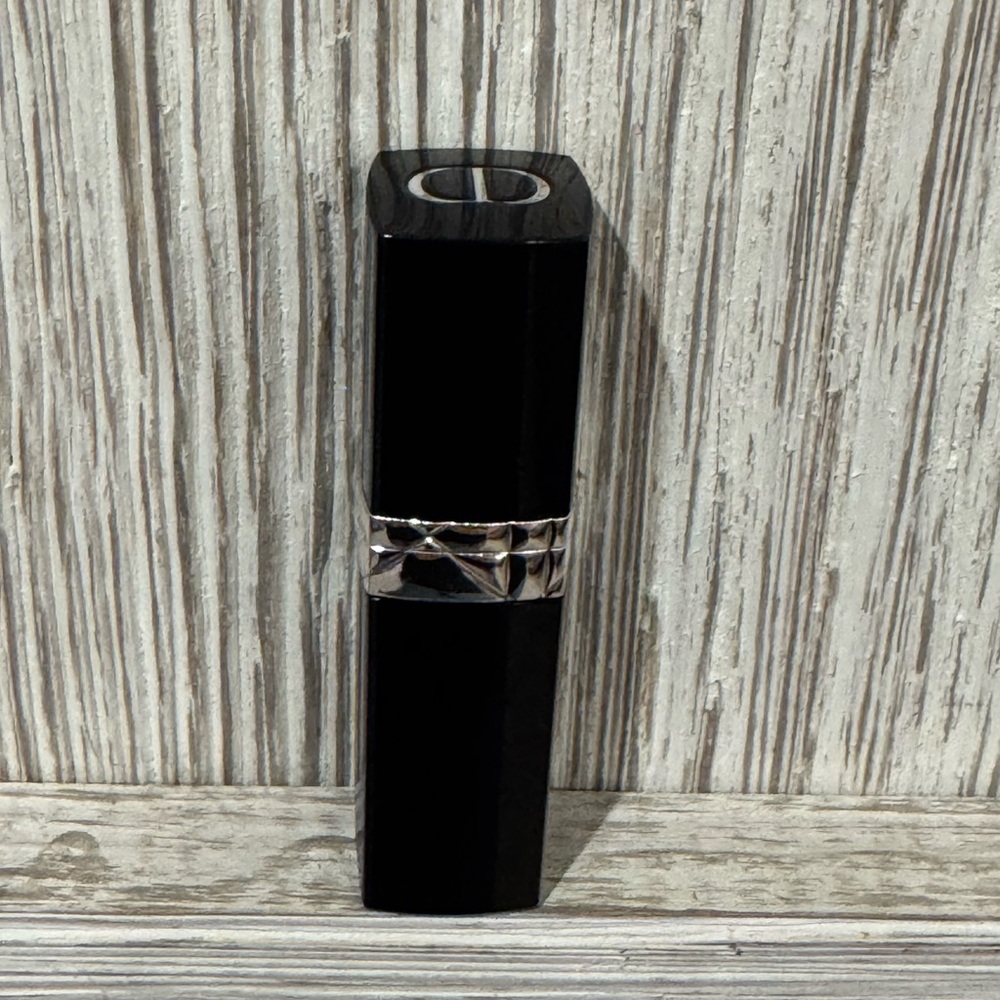 Dior— Rouge Dior Forever Liquid Color 999 New Never Used - Picture 3 of 5